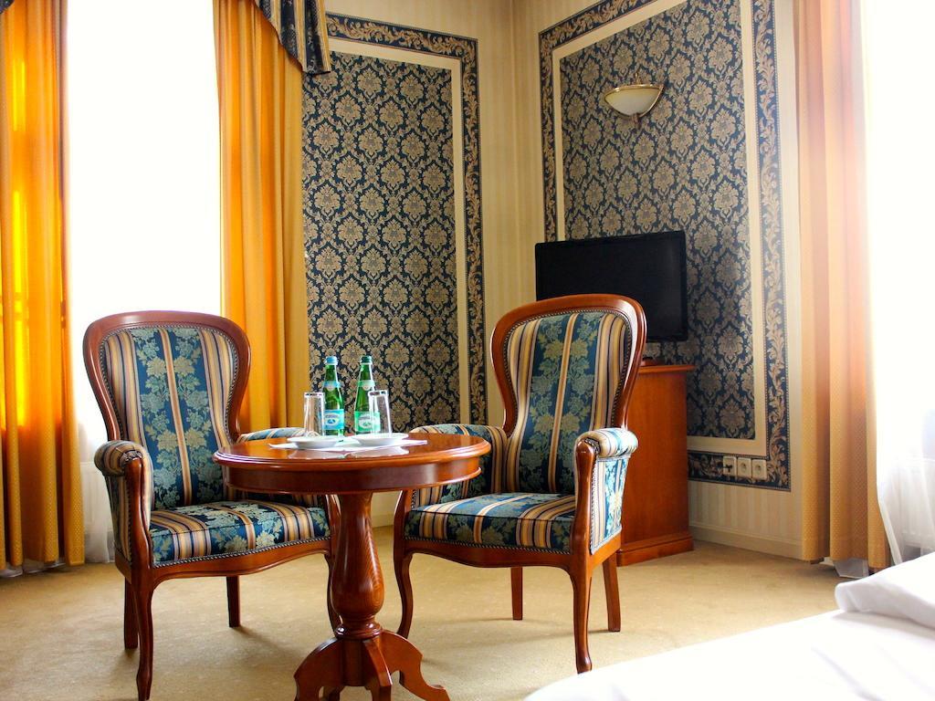 Rezydencja Willa Park & Restauracja Legnica Room photo