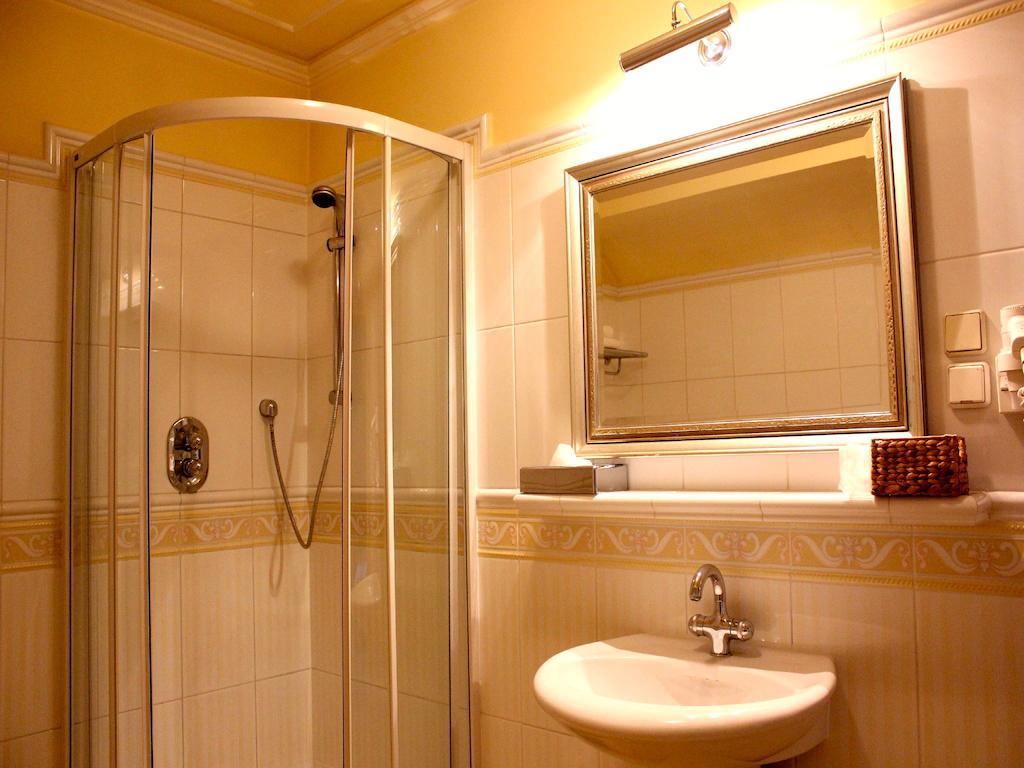 Rezydencja Willa Park & Restauracja Legnica Room photo