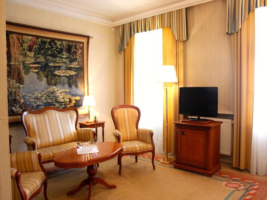 Rezydencja Willa Park & Restauracja Legnica Room photo