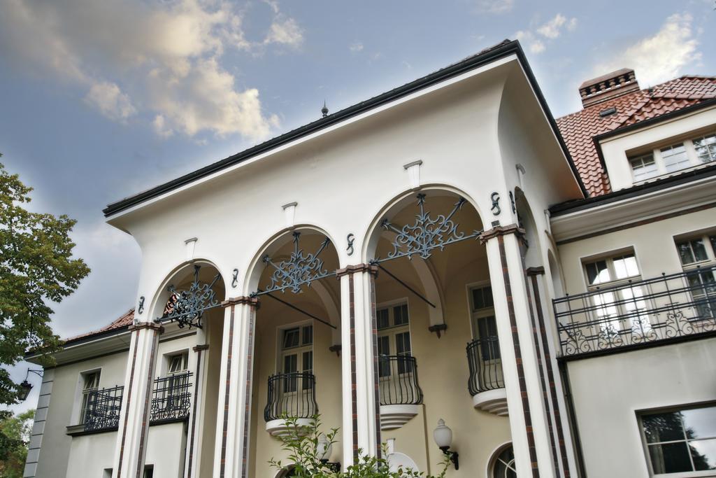 Rezydencja Willa Park & Restauracja Legnica Exterior photo